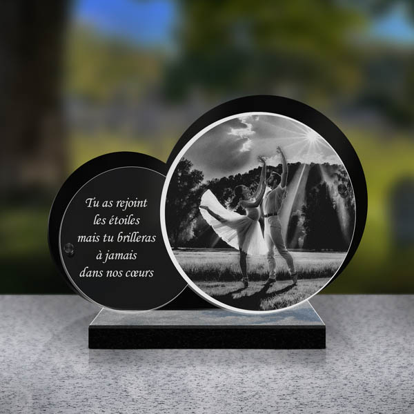plaque funéraire danceurs