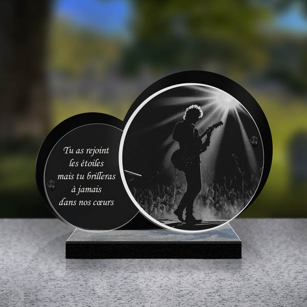 plaque funéraire feuille chanteur rock