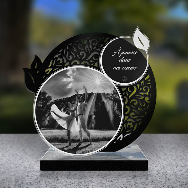 plaque funéraire feuille danseurs